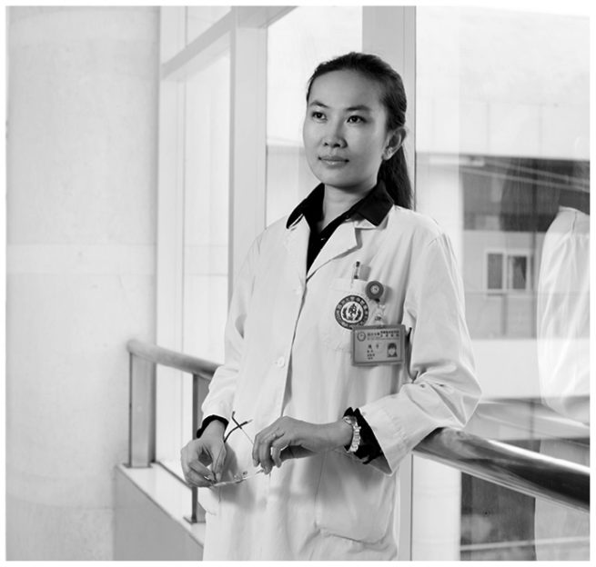 zeiss-geschäftsbericht-schwarz-weiß-portrait