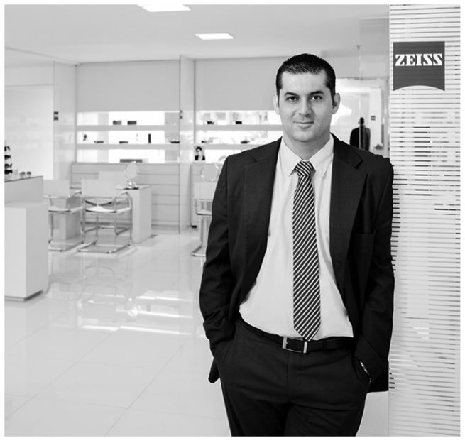 zeiss-geschäftsbericht-schwarz-weiß-portrait